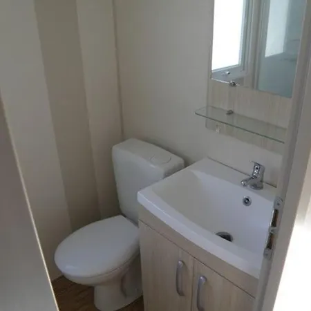 Convivial Pres De Avec Jardin_2 Dom wakacyjny *